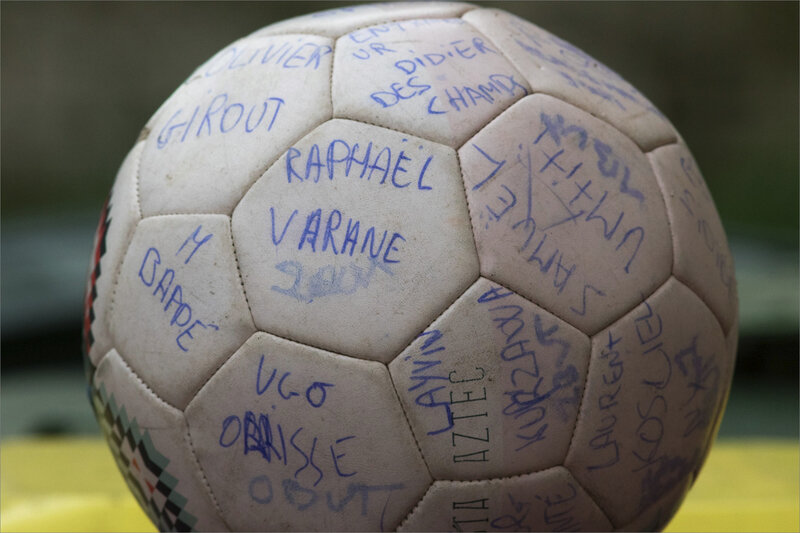 Ballon foot signatures coupe du monde 080220 ym 1