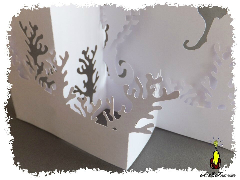 ART 2017 07 hypoccampe kirigami 3