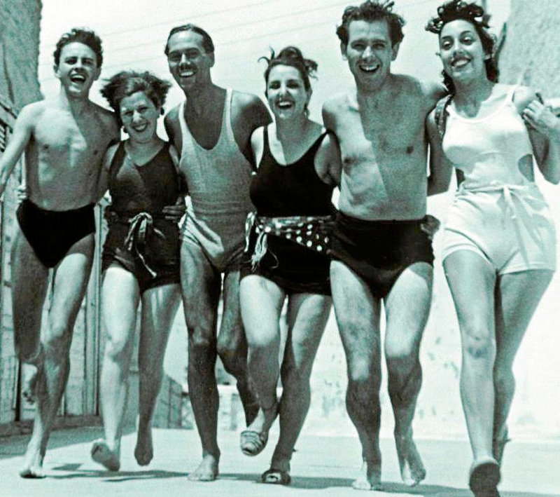 Víctor María Cortezo, Blanca Pelegrín, Luis Cernuda, María del Carmen García Lasgoity, Manuel Altolaguirre y María del Carmen Antón en el verano de 1937