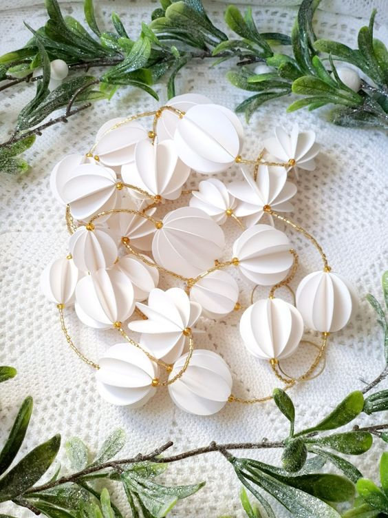 guirlande papier blanc