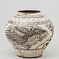 Jar with motif of <b>dragon</b> <b>and</b> <b>phoenix</b>, Yuan dynasty (1279–1368)
