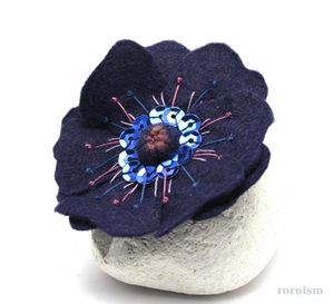NAVY_BLUE_Embroiderd_Felt_ANEMONE_Flower_Pin_roroism_16