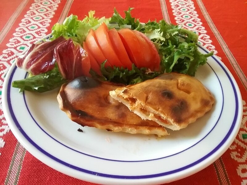 Empanadillas au thon et à la tomate 1
