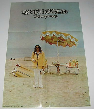 Photos de Neil Young On the beach 71017371