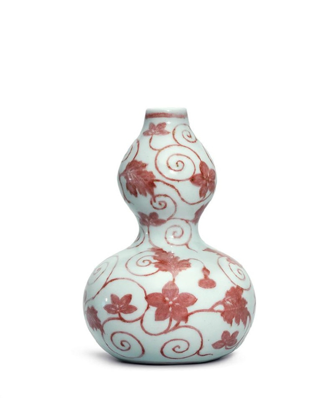 A fine and rare Ming-style copper-red double-gourd vase, Kangxi period (1662-1722)