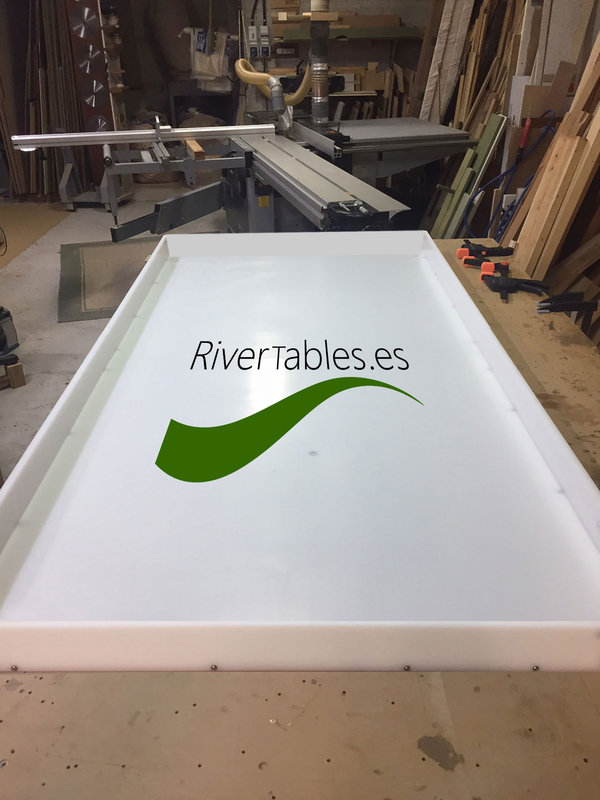 HDPE-Molds-epoxy-resin-molds-river-tables-WEB-scaled
