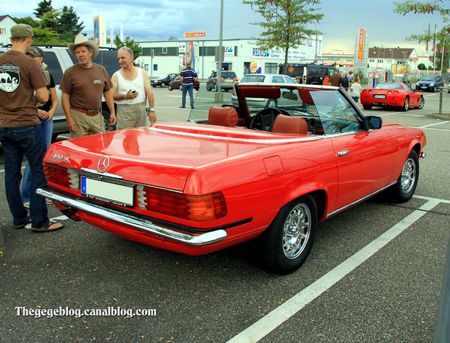 Mercedes 450 SL de 1980 version US (Rencard burger King aout 2011) 02