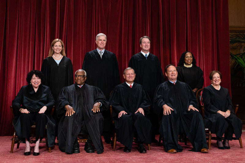 2023 supreme-court-group-photo-