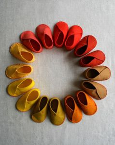 felt-baby-shoes-4-425