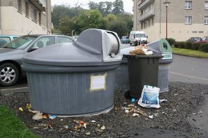 Avranches rue de Dunkerque ordure poubelles déchets C3A