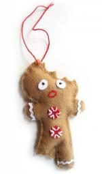 felt-gingerbread-man-ornament