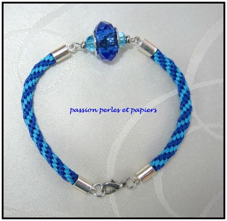 bracelet kumihimo bleu dur
