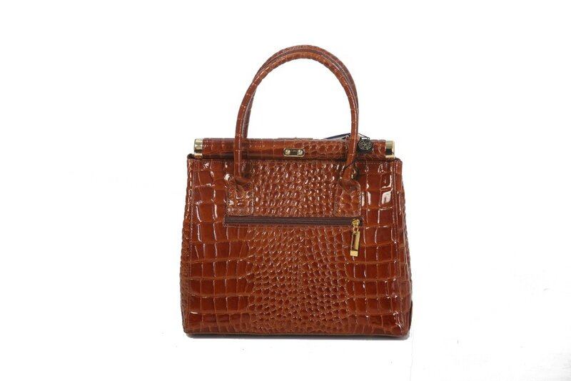 sac-a-main-cuir-veritable-facon-croco-vernis-couleur-camel