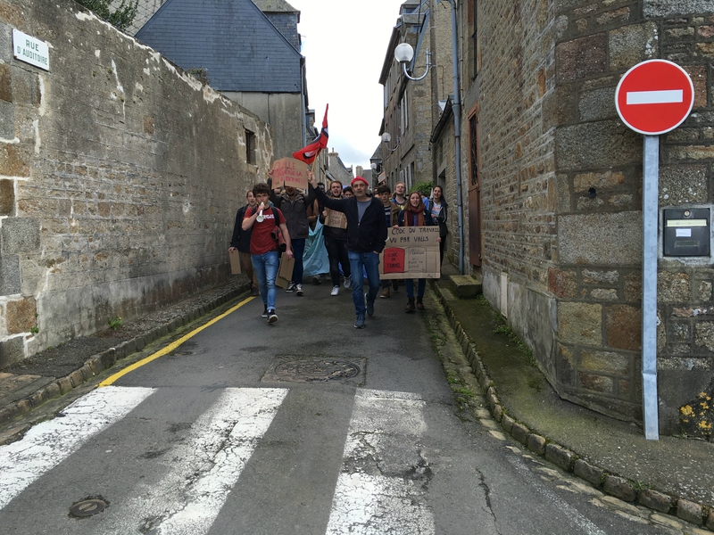 manifestation loi travail Avranches 31 mars 2016 lycéen défilé cortège rue de l'Auditoire
