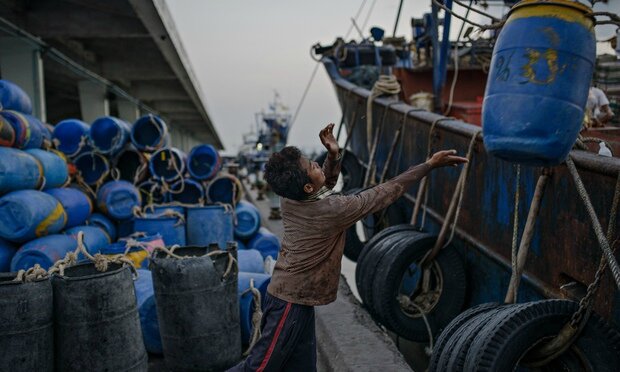 A-young-Cambodian-migrant-010