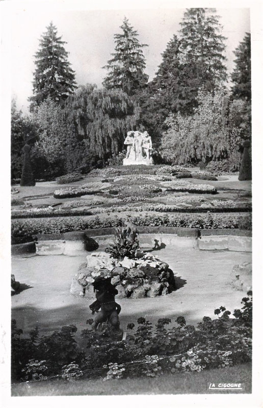 CPSM Belfort Square Jean Jaurès Bassin & massif