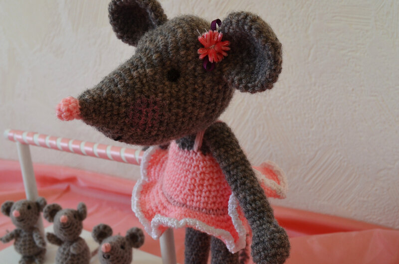 souris ballerine, crochet, amigurumi, laine (11)