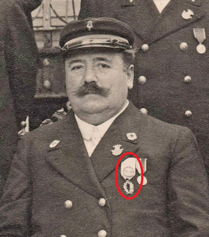 1913 08 17 Belfort CPhoto Musicien décoré Palmes académiques