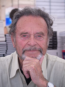 220px_Jean_Joubert___Com_die_du_Livre_2010___P1390218_1_