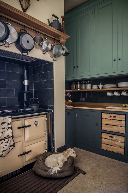 Cotswold-Chapel-Kitchen-with-traditional-aga-and-slate-tile-surround-copy