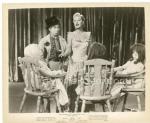 1949-Love_Happy-film-scene-marion_hutton_with_harpo-010-1