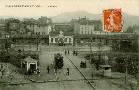 gare_et_tramway