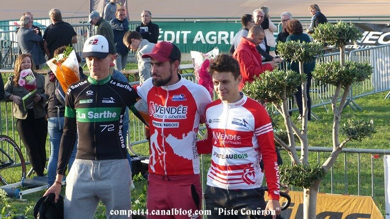 cou¨ron podiums (9) (Copier)