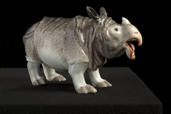 meissen-statuette-representant-un-rhinoceros-1368701693812030