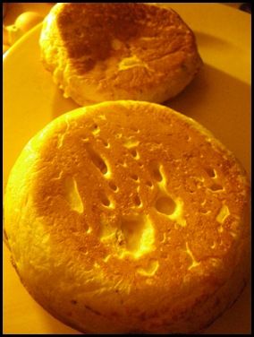 BLINIS ET TRILOGIE DE SAUMON FUMé recettes entrees Blinis à la farine de châtaigne, saumon fumé et sa crème à la ciboulette