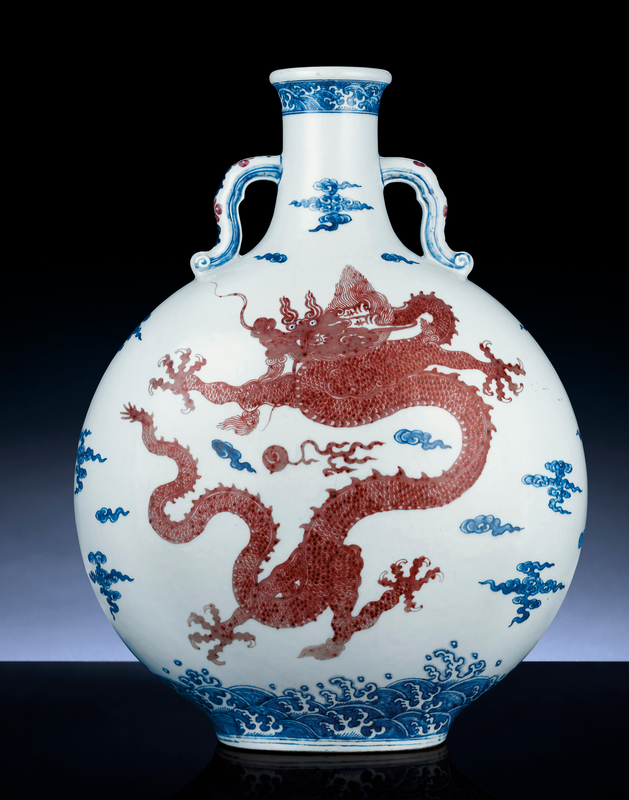 2010_HGK_02811_1895_000(a_fine_and_very_rare_underglaze-blue_and_copper-red_moonflask_beihu)