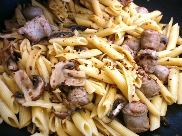 penne aus saucisses et champignons (1)