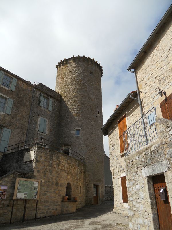 AVEYRON AVRIL 2012 033