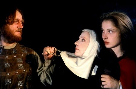 passion_beatrice_1987_01_g