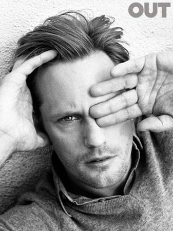 alexander-skarsgard-out-1111-2