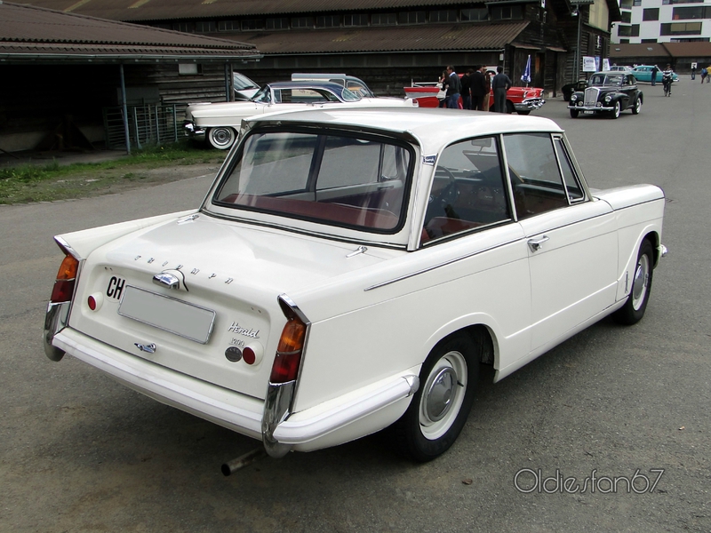 triumph-herald-1200-saloon-1965-b