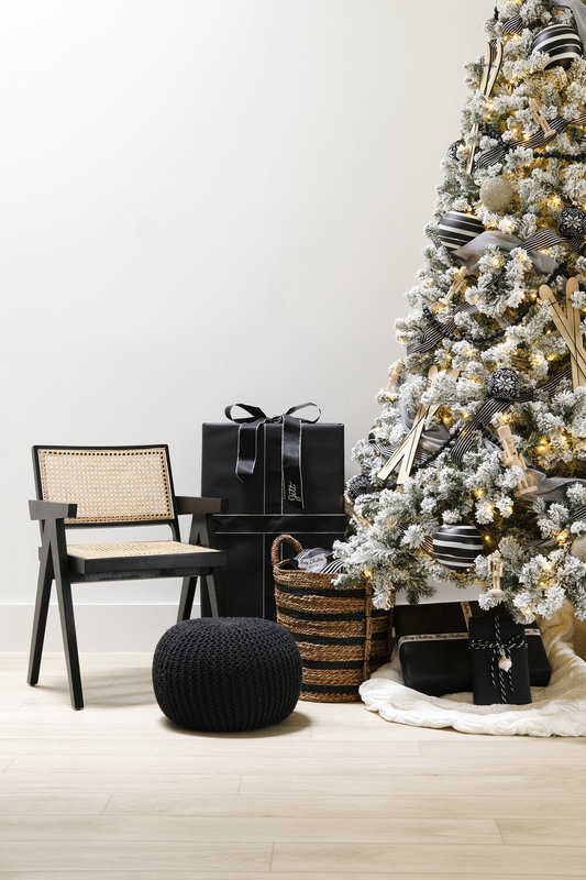 deco_noel_noir_sapin_enneige
