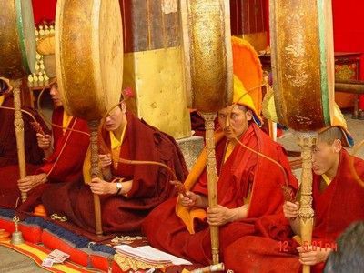 Les_moines_du_Tibet