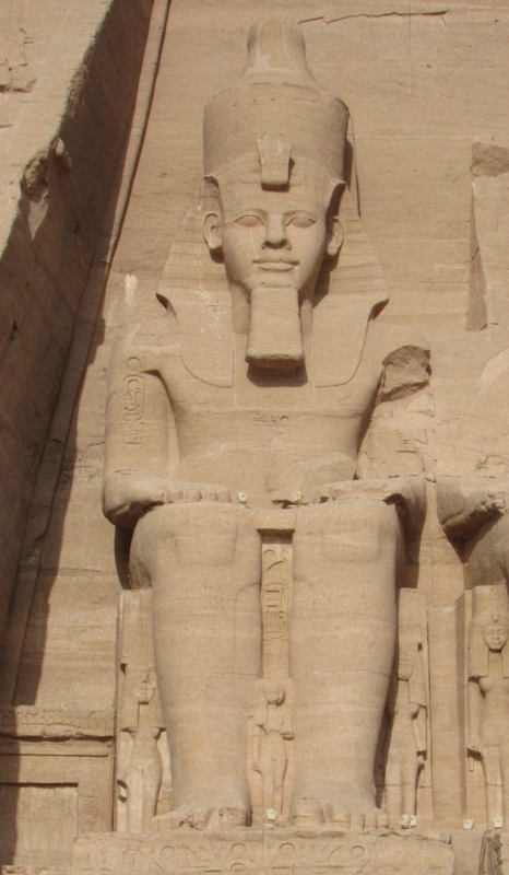 37 Statue de Ramses II