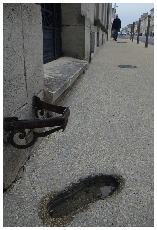 ville pied beton trottoir 090416
