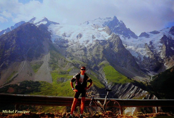 244) montée à vélo au col du Galibier