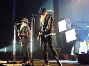 2011_07_ZZ_Top_La_Riviera_058