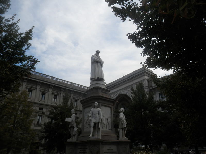 Leonardo, Piazza della Scala