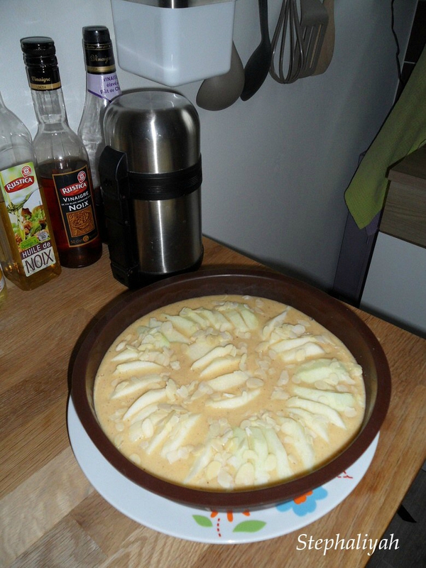 Gâteau au yaourt, pommes et noisettes -- 18 janvier 2015
