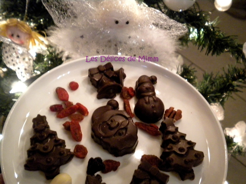 Petits chocolats de Noël aux fruits secs 5
