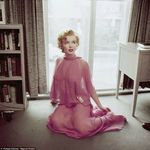 The-inconic-actress-pulls-another-pose-in-the-shoot-which-is-being-published-in-new-book-Marilyn-By-Magnum