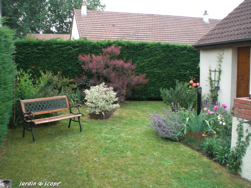 Le banc de mon jardin à Boigny sur Bionne