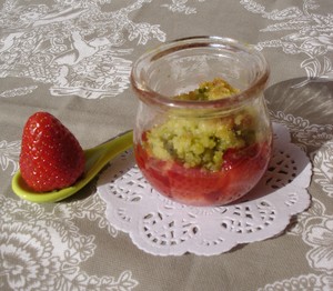 recettes dessert Crumble de pommes et kiwi aux noisettes