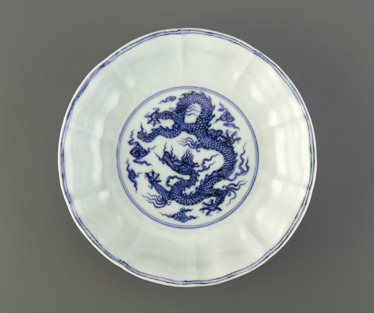 ‘Dragon’ dish with foliate flaring rim, Xuande mark and period (1426 – 1436), Ming Dynasty (1368 – 1644