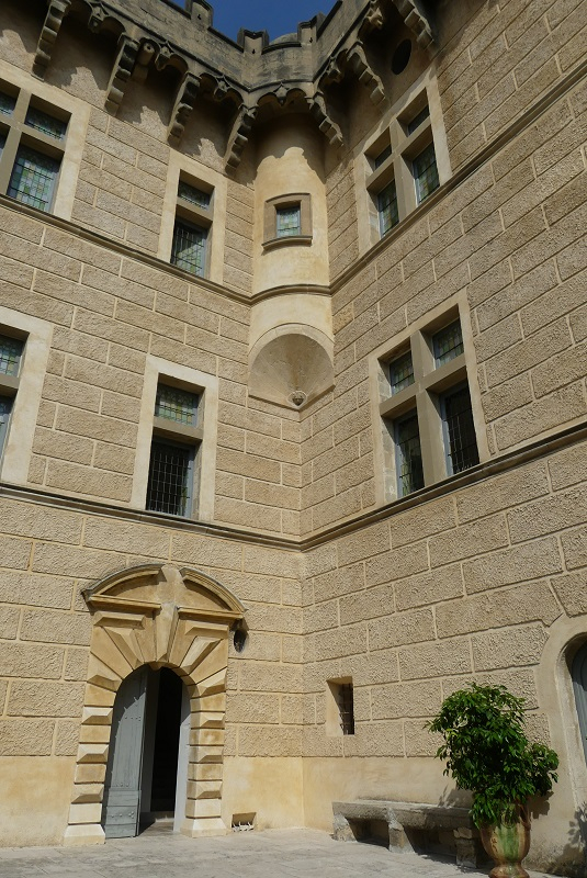 Château de Montaren