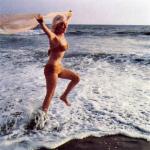 1962-07-13-santa_monica-swimsuit_scarf-by_barris-011-1